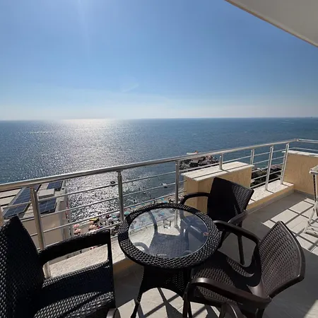 Palma Sea View Apartment Durres